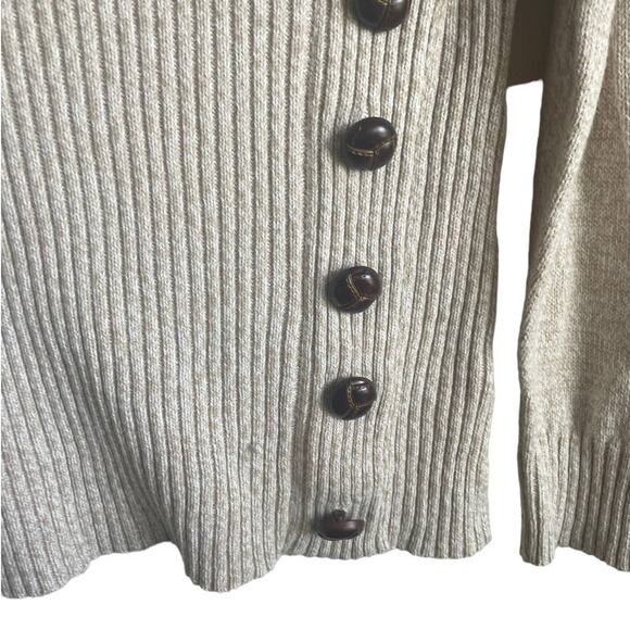 Cato Sweater Women 18/20 Oatmeal Surplice Neck Decorative Buttons Office Minimal - Picture 6 of 14